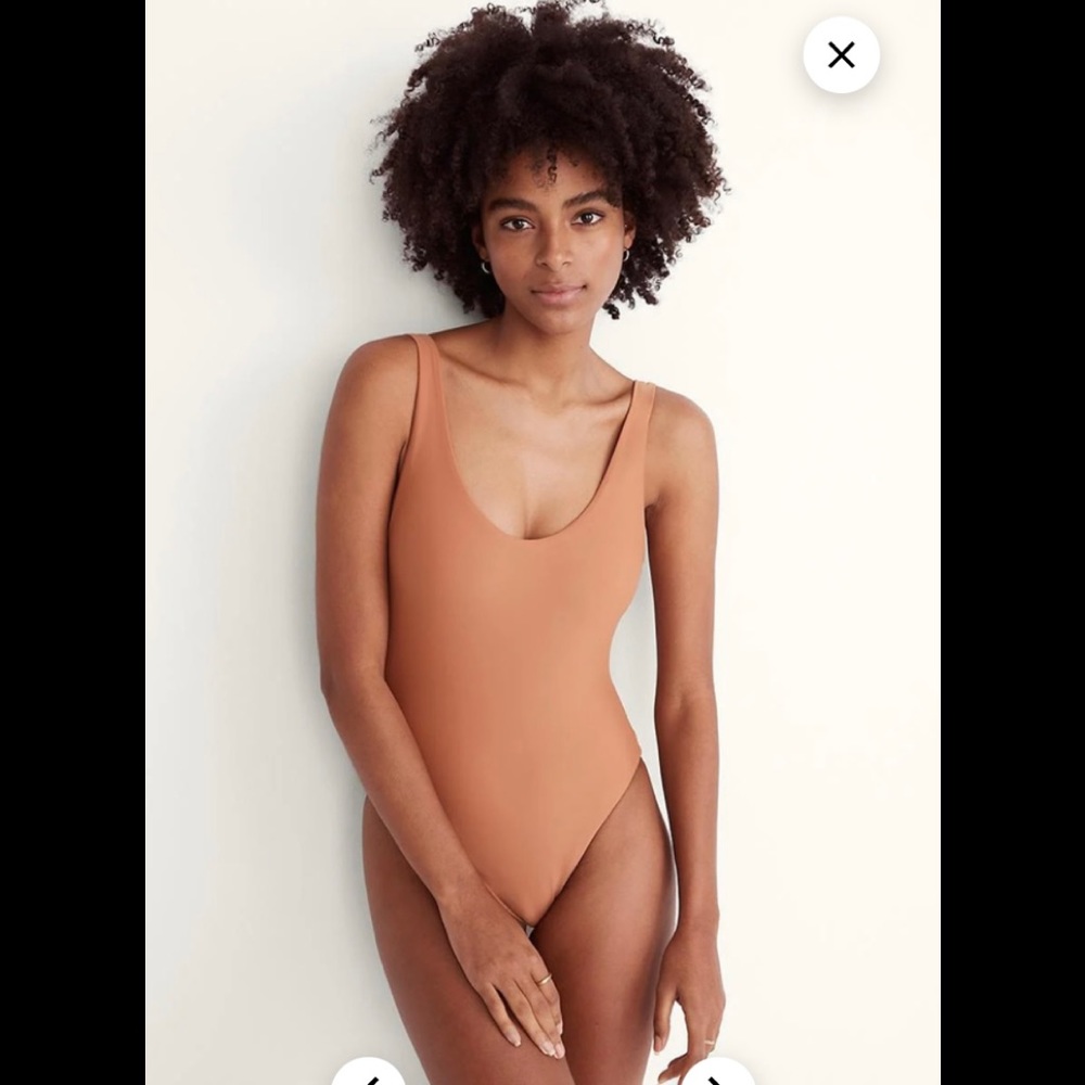 Jade swim Contour one piece swimsuit sz small in lilac